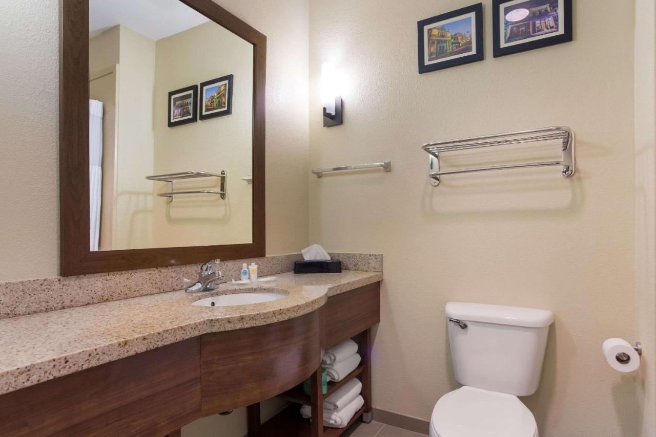 Comfort Suites North Mobile Saraland Exterior photo