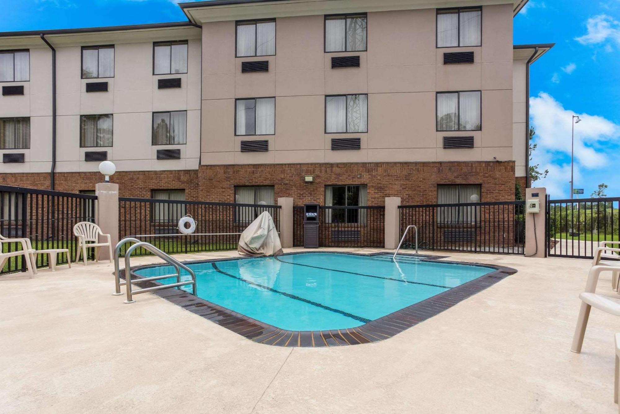 Comfort Suites North Mobile Saraland Exterior photo